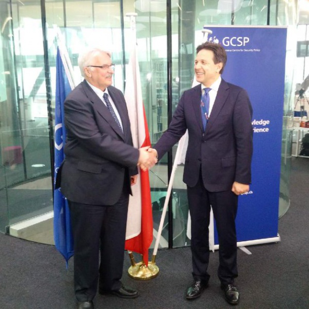 Minister Witold Waszczykowski po lewej, spotkanie w Genewie, źródło: twitter.com/PLMissionGeneva