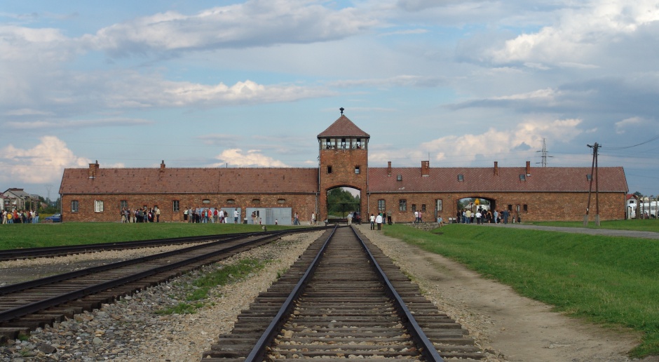 Nazistowski obóz zagłady w Oświęcimiu, źródło: wikipedia.org/CC BY-SA 2.5