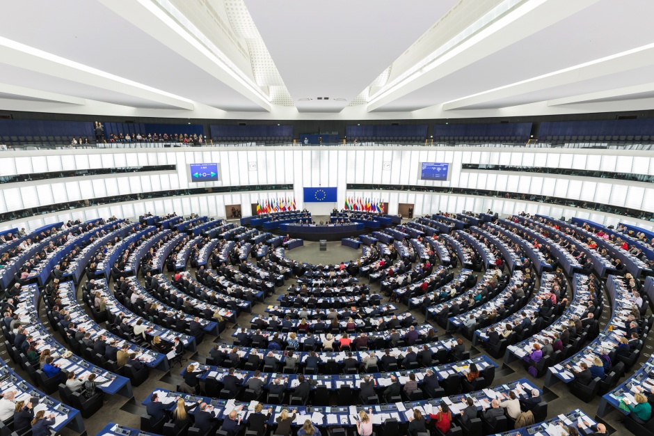 Sala obrad Parlamentu Europejskiego, źródło: wikipedia.org/CC BY-SA 3.0