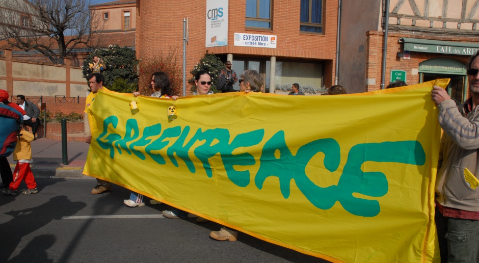 Ekolodzy Greenpeace kończymy protest na dachu ministerstwa środowiska