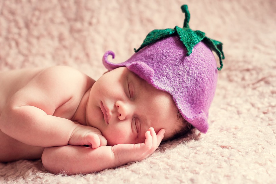 Niedawno narodzone dziecko, źródło: pixabay.com
