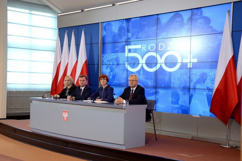 Program "Rodzina 500 plus" wystartowała z początkiem kwietnia br. (fot.mpips.gov.pl)
