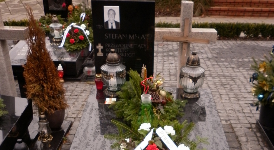 Mogiła Stefana Melaka, przed ekshumacją. Ta miała miejsce we wtorek (22listopada), źródło: wikipedia.org/CC