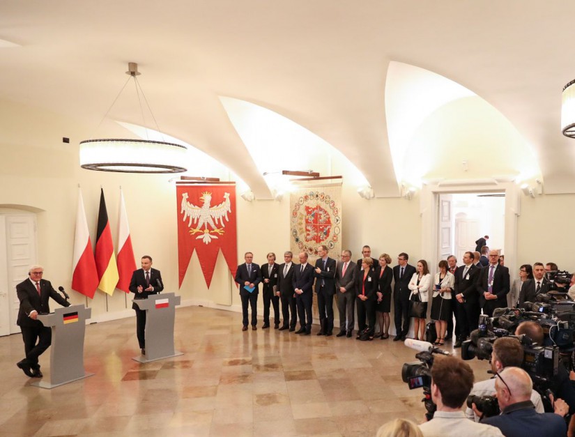Steinmeier złożył pierwszą oficjalną wizytę, po jego zaprzysiężeniu w marcu tego roku na urząd prezydenta Niemiec. (Fot. Andrzej Hrechorowicz/KPRM)