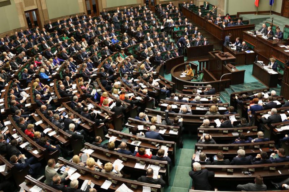 Do porządku obrad wprowadzono debatę nad wnioskiem o przeprowadzenie referendum edukacyjnego (fot.sejm.gov.pl/Krzysztof Białoskórski)