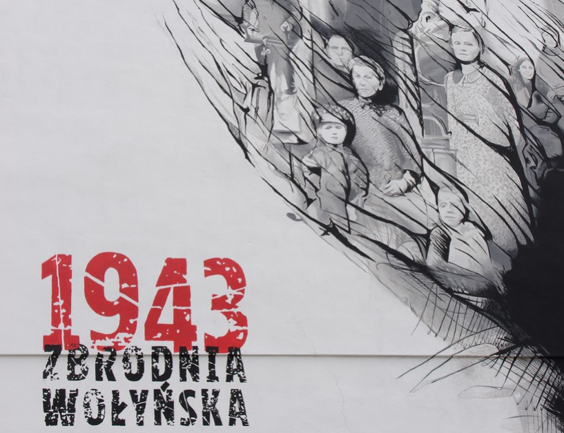 Mural upamiętniający wydarzenia wołyńskie, źródło: wikipedia.org/CC
