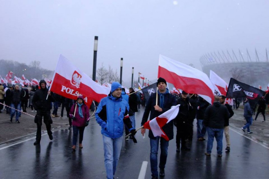 Działacze Kukiz'15 w 2016 roku w Warszawie na Marszu Niepodległości, źródło: kukiz.army