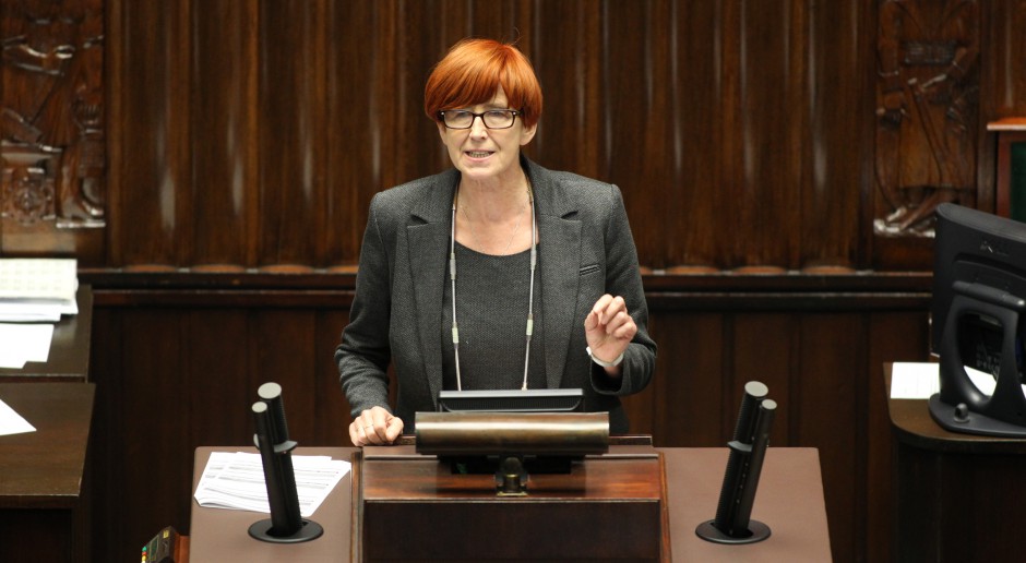 Minister pracy i polityki społecznej Elżbieta Rafalska, źródło: Krzysztof Białoskórski/Kancelaria Sejmu/flickr.com/CC BY 2.0