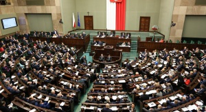 Sejm uchwalił nowelę wiążącą się z przejęciem przez Senat opieki nad Polonią