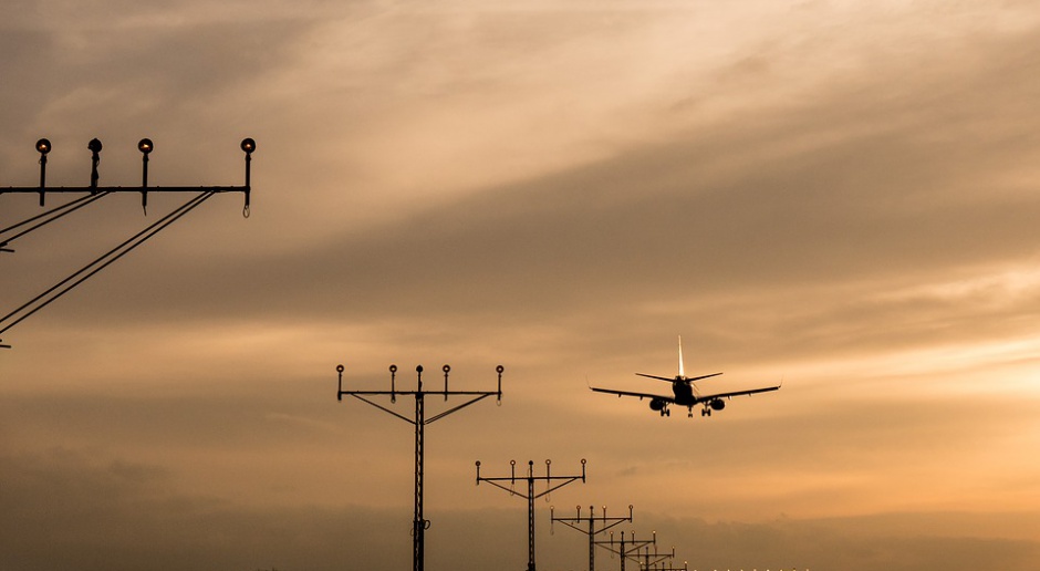 Lotnictwo: Rząd rozważa wycofanie się z Centralnego Portu Lotniczego