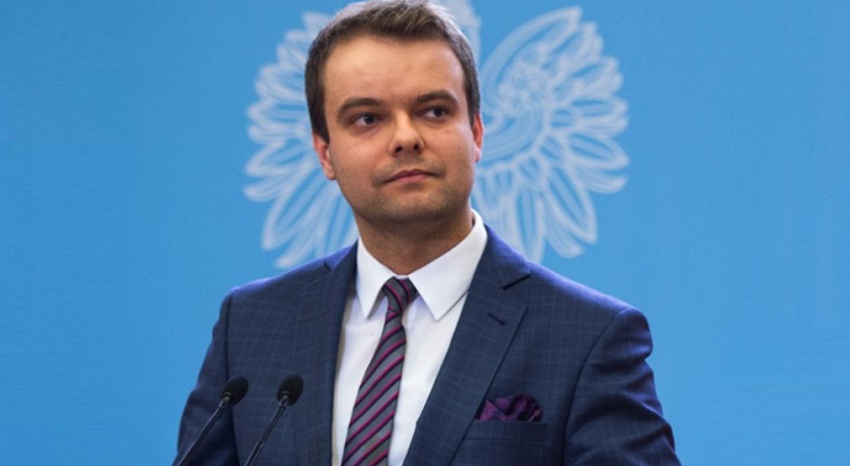 Rafał Bochenek: Polityką migracyjną zajmuje się rząd, a nie samorząd
