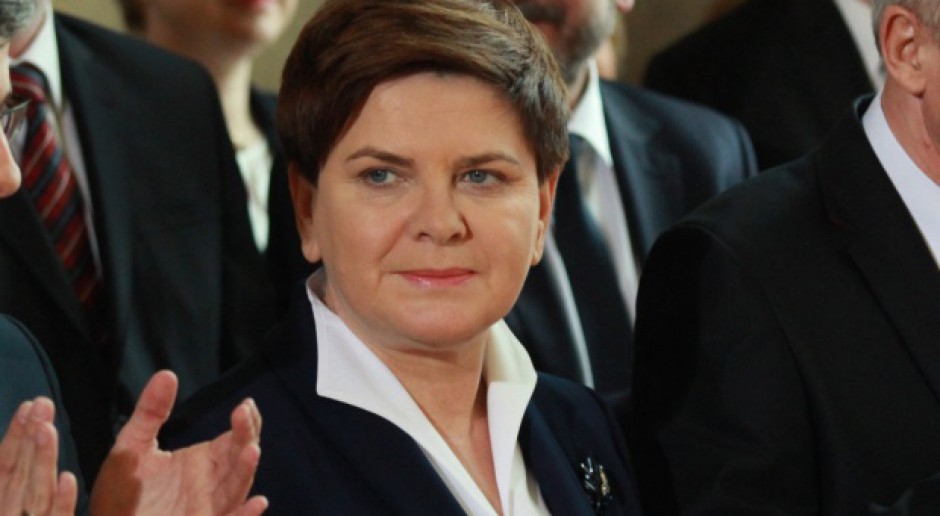 Beata Szydło: może trzeba wrócić do systemu sprzed 1998 r., kiedy nauczycieli wynagradzano jak urzędników