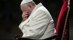 Papież Franciszek: migrantów należy przyjmować z rozwagą