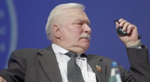 Lech Wałęsa nawołuje do koalicji, przypominając sukces rządu Mazowieckiego