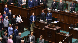 PiS zostawia daleko w tyle PO. Kukiz'15, PSL i Nowoczesna poza Sejmem
