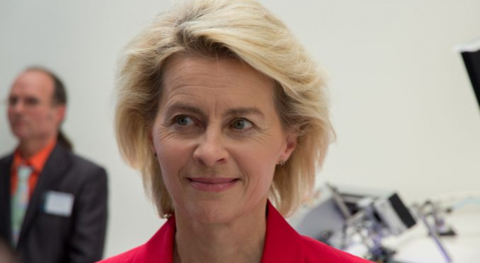 Nominacja Ursuli von  der  Leyen  przy jednym gosie 