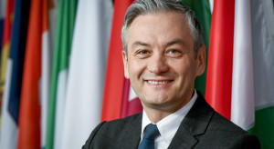 Biedroń: UE powinna przyjąć plan pomocy uchodźcom. To jest także w interesie Polski