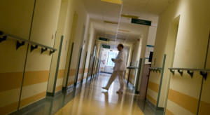 Ministerstwo Zdrowia: w szpitalach przebywa 8595 chorych z COVID-19